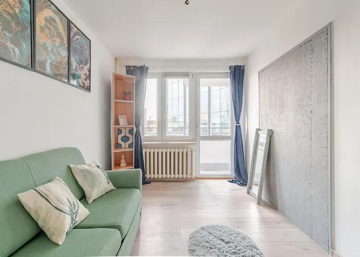 Varsovian Chic - Stylish 2Br In City Center With Balcony & Views